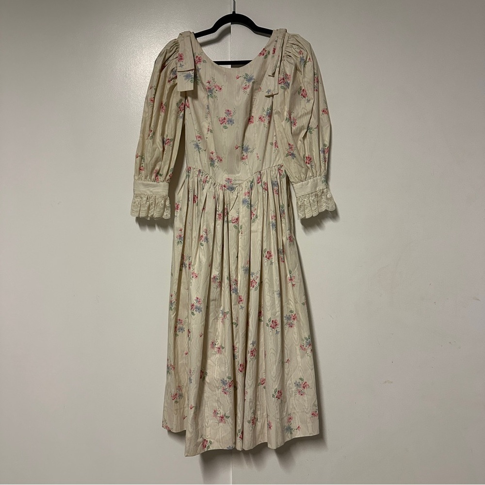 Vintage Handmade Unbranded CottageCore Floral Tea Dress Size Small